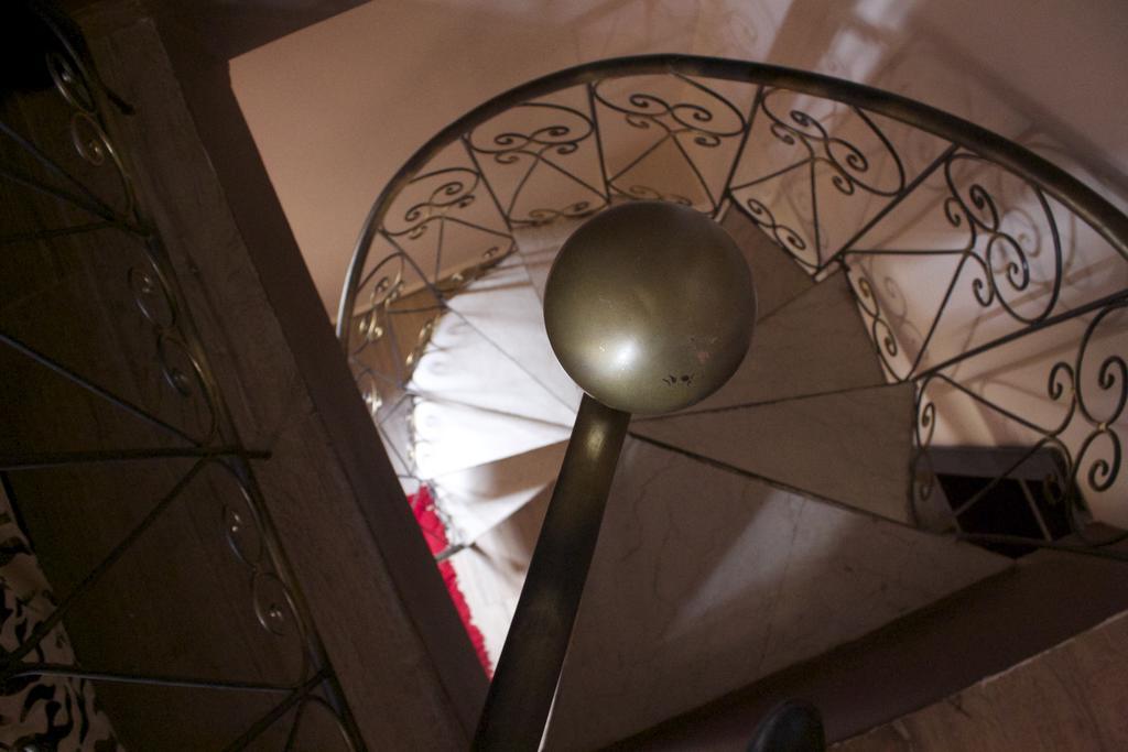 Collier De La Colombe Hotel Meknes Room photo