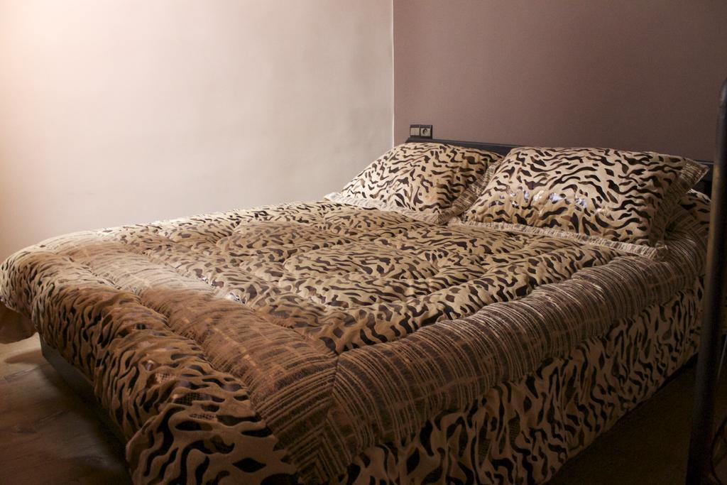 Collier De La Colombe Hotel Meknes Room photo