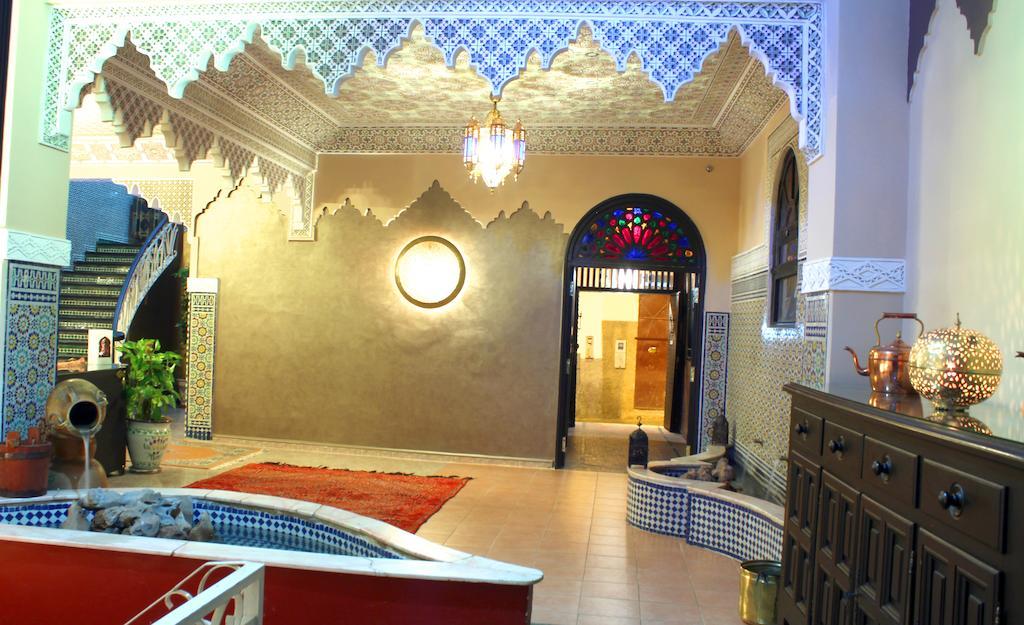 Collier De La Colombe Hotel Meknes Exterior photo