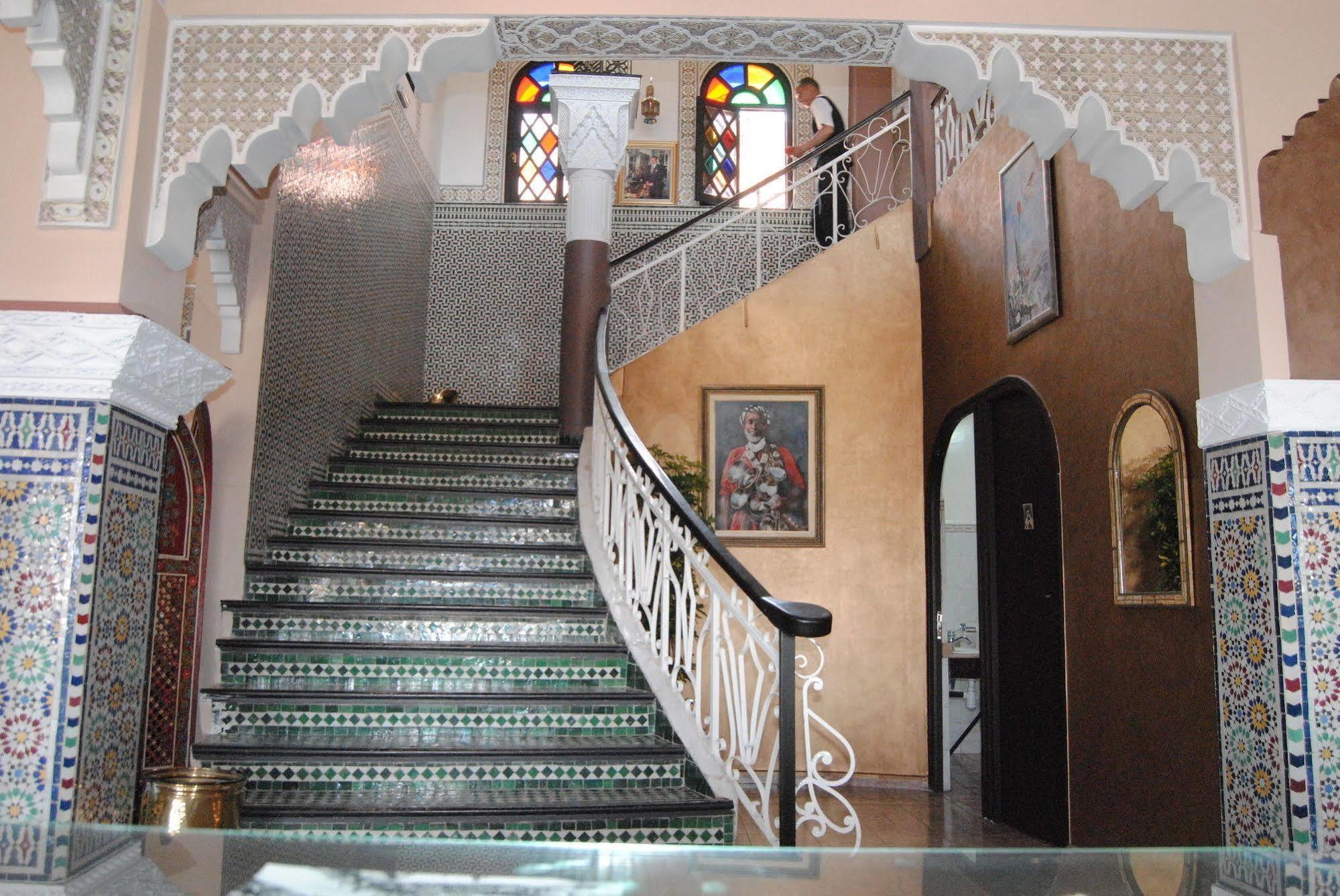 Collier De La Colombe Hotel Meknes Exterior photo